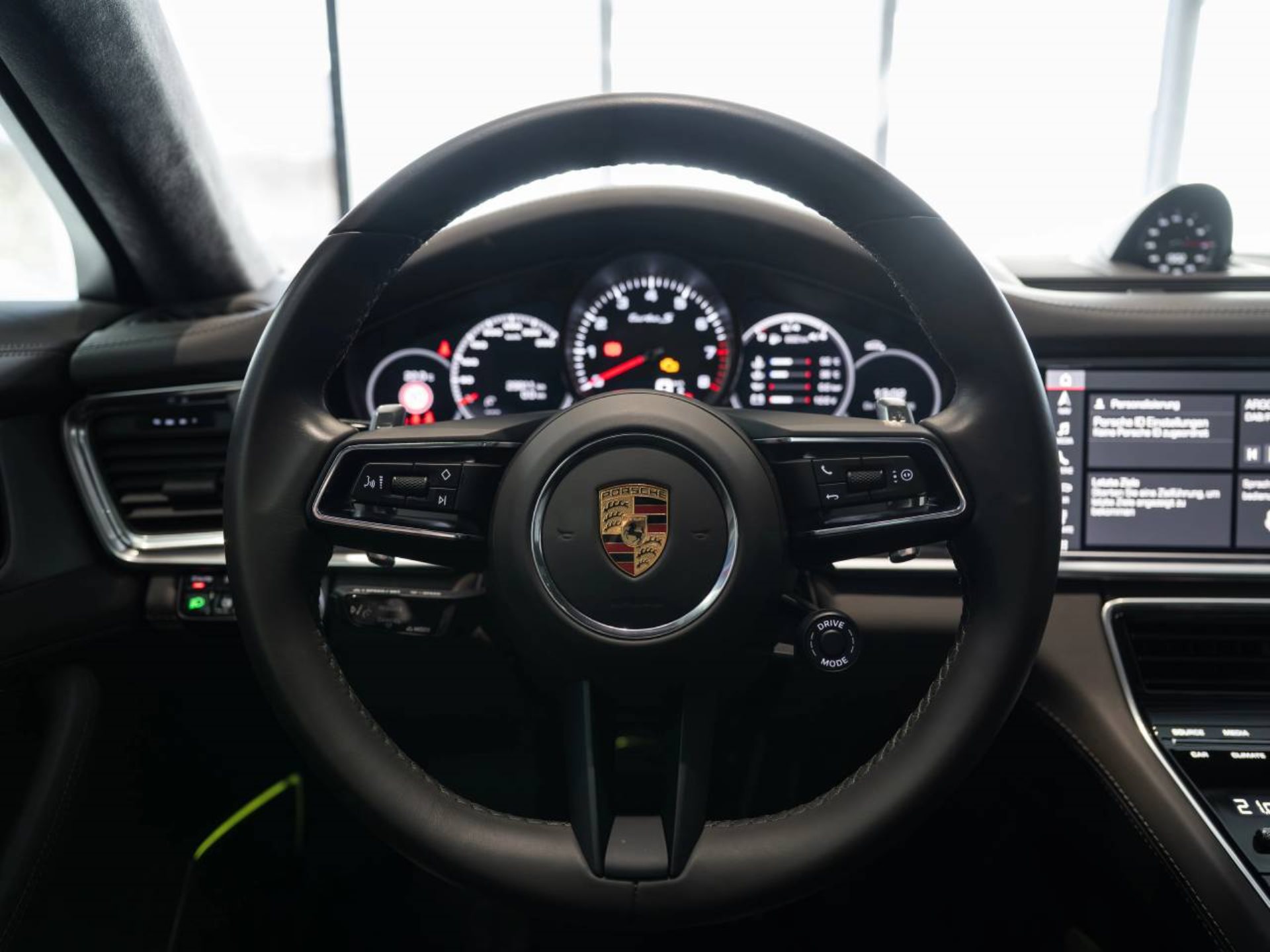 PORSCHE Panamera Turbo S Sport Turismo-image-13