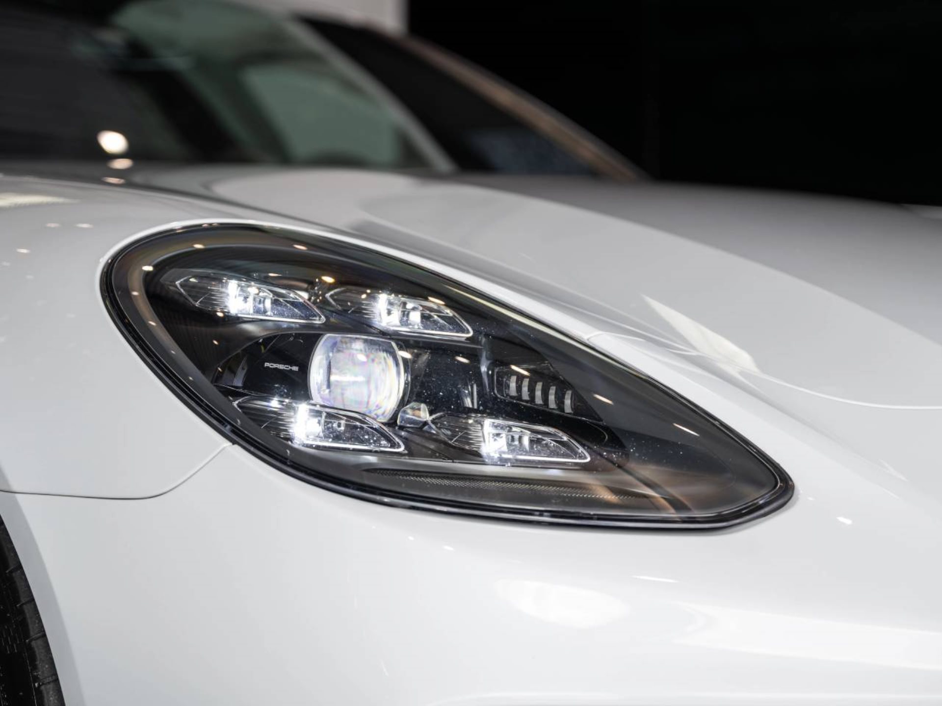 PORSCHE Panamera Turbo S Sport Turismo-image-25
