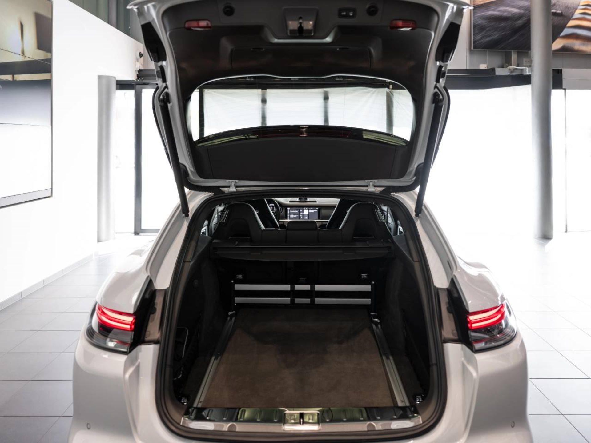 PORSCHE Panamera Turbo S Sport Turismo-image-6