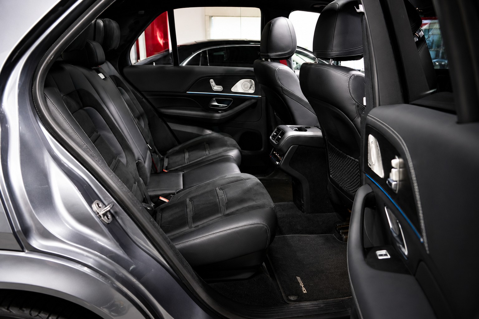 MERCEDES-BENZ GLE 53 AMG 4matic+ CH FAHRZEUG AUS 1. HAND-image-10