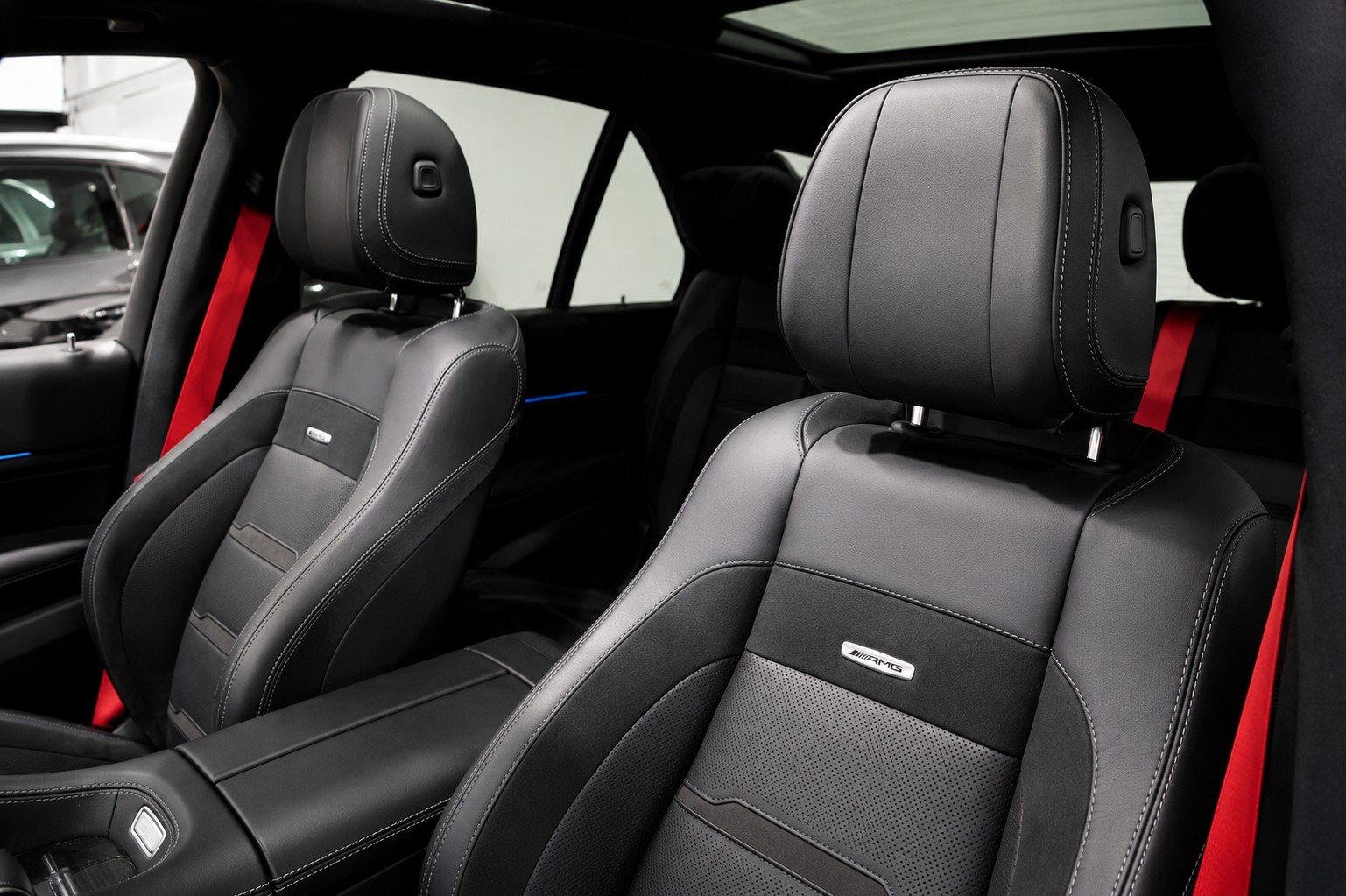 MERCEDES-BENZ GLE 53 AMG 4matic+ CH FAHRZEUG AUS 1. HAND-image-13