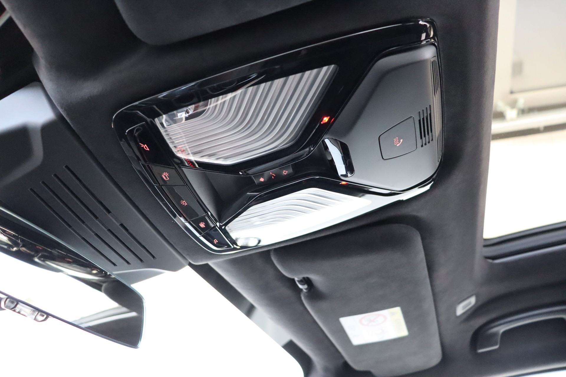 BMW X7 xDrive 48V 40d M Sport Pro Steptronic-image-21