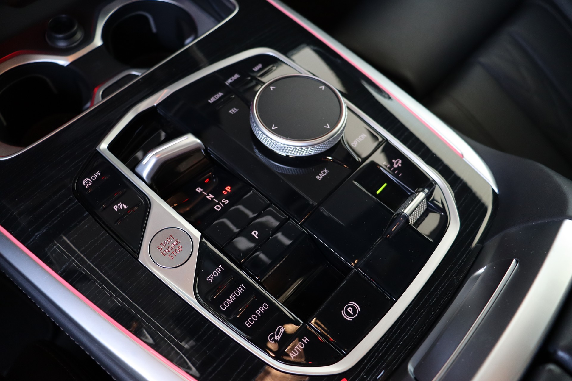 BMW X7 xDrive 48V 40d M Sport Pro Steptronic-image-13