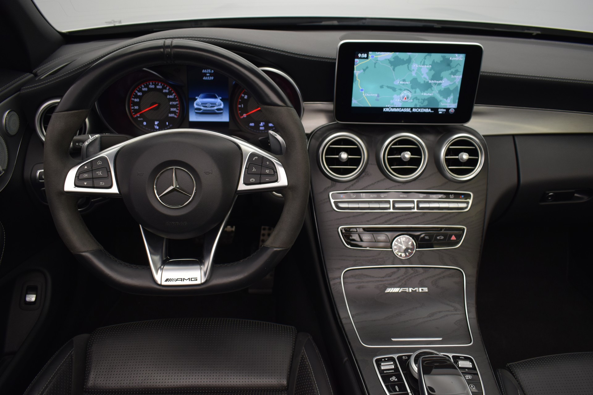 MERCEDES-BENZ C 63 S Cabriolet AMG Speedshift-image-15