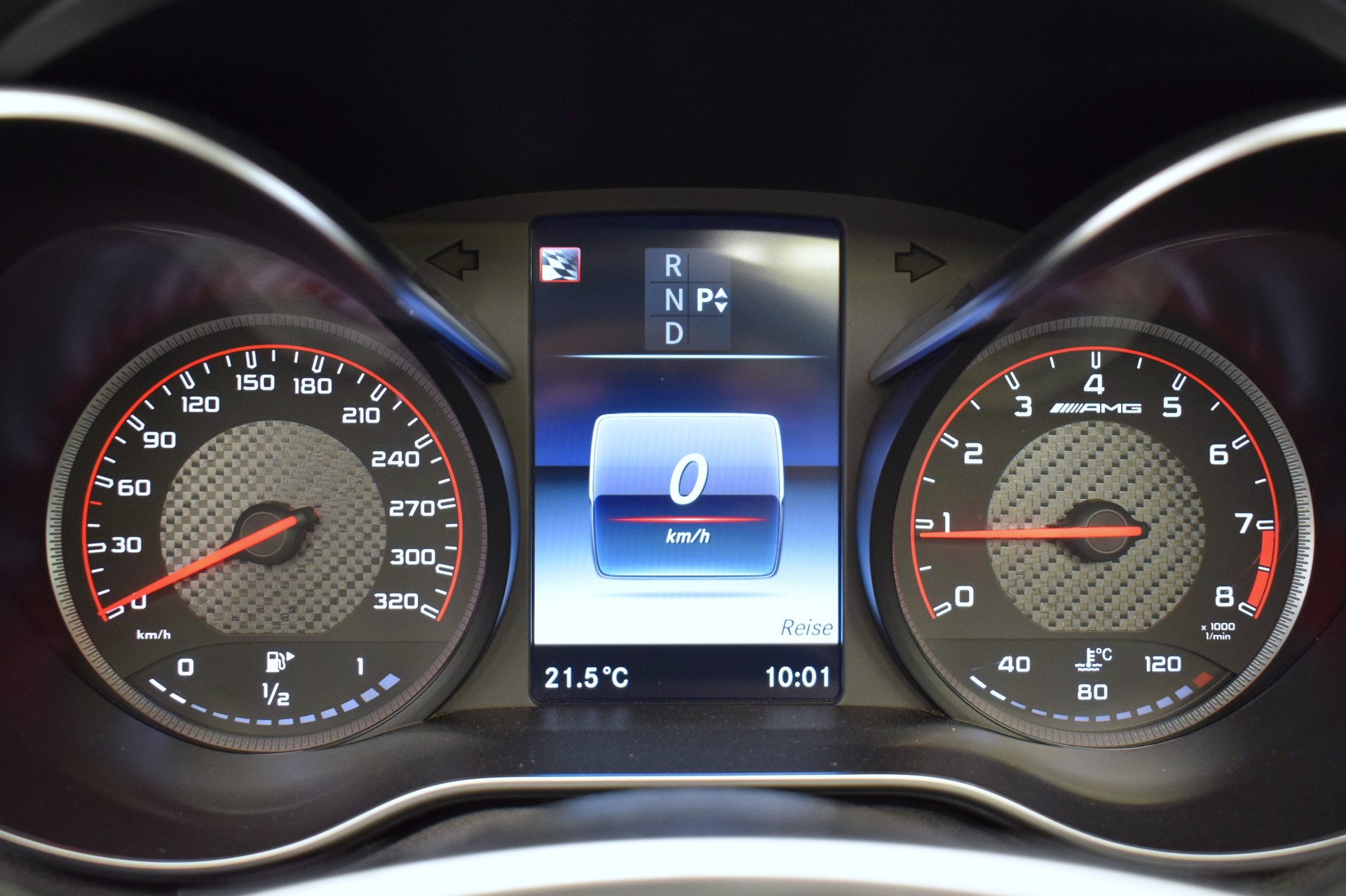 MERCEDES-BENZ C 63 S Cabriolet AMG Speedshift-image-18