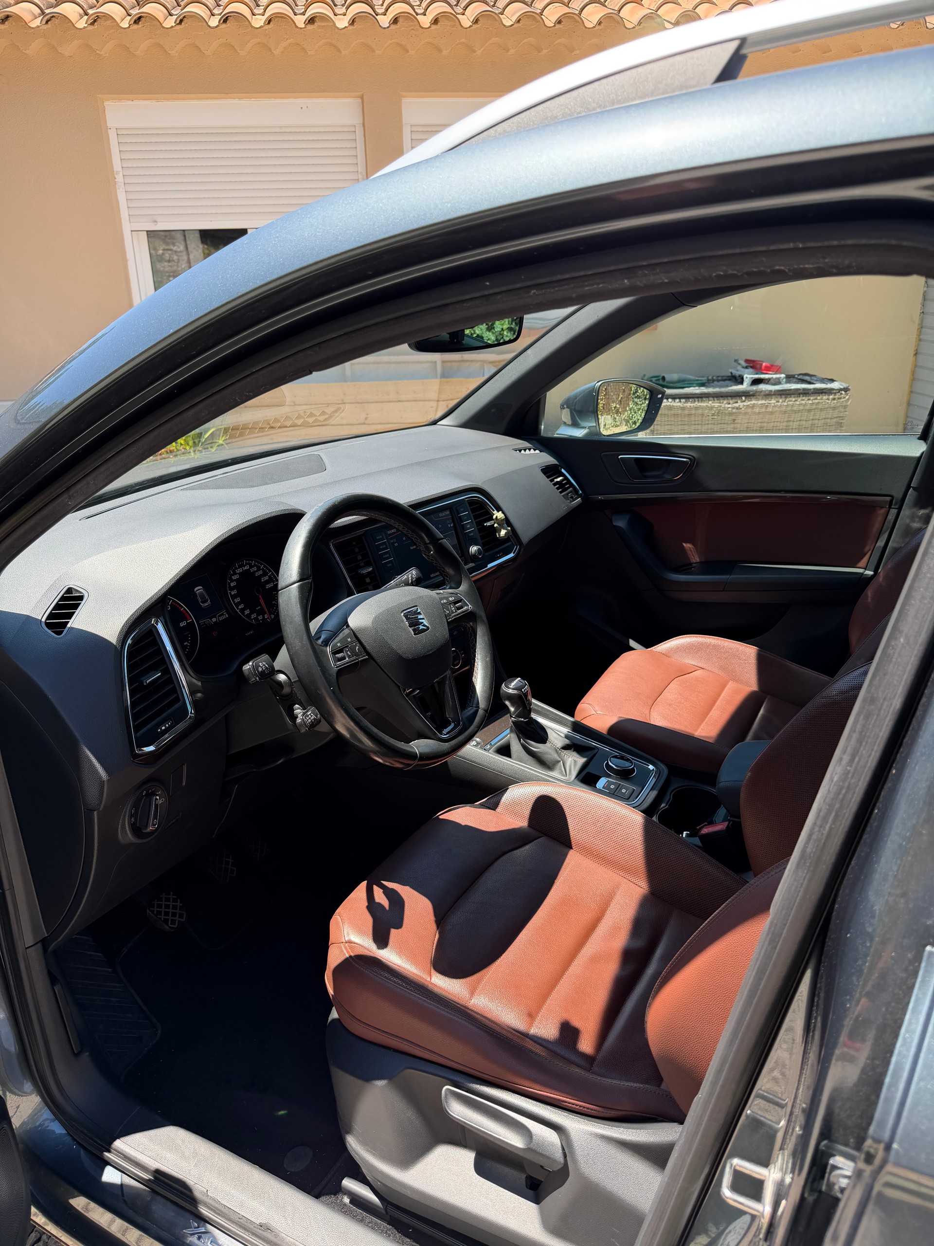 SEAT 2.0 TDI Xcellence 4Drive-image-3