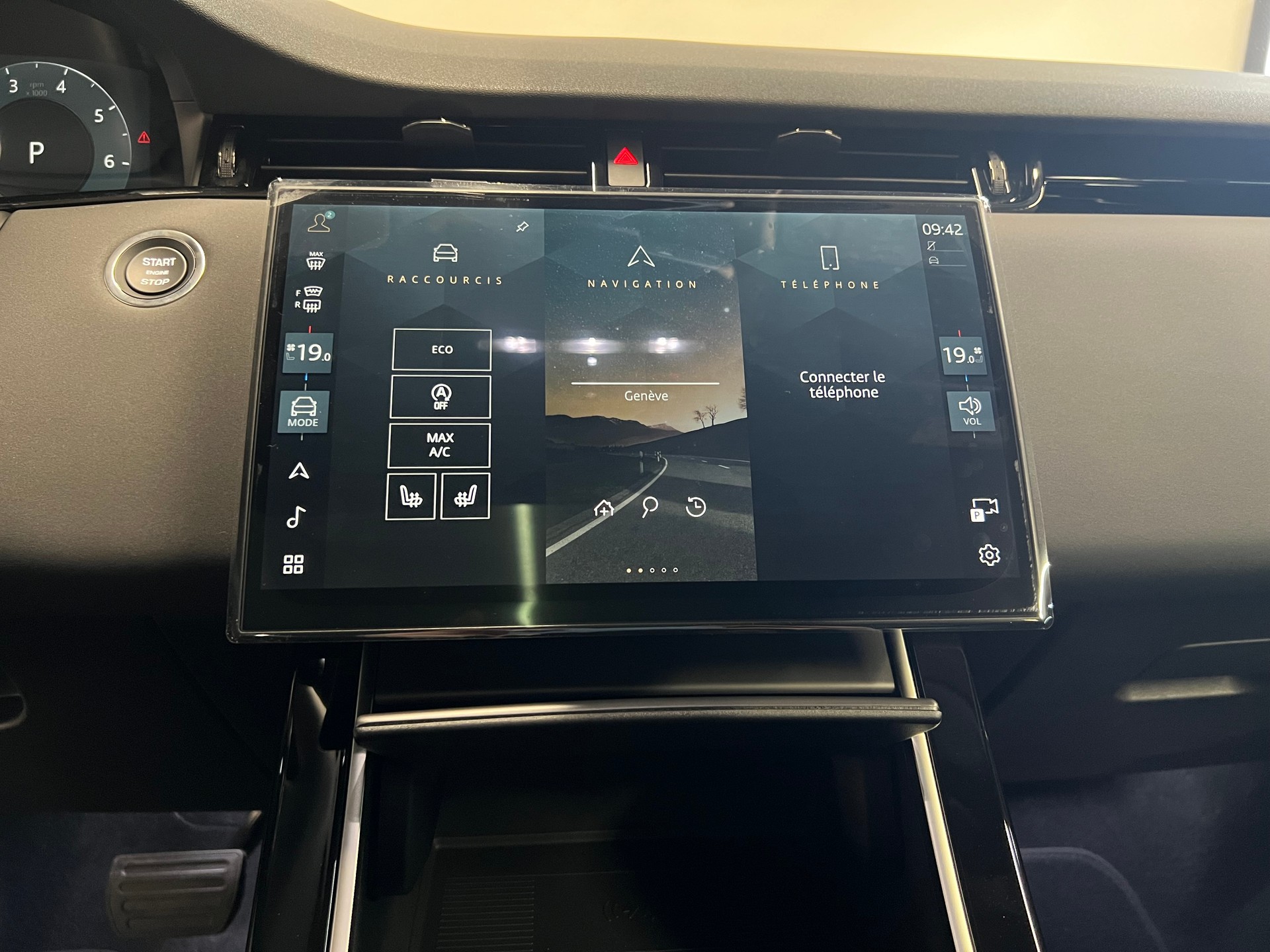 LAND ROVER Range Rover Evoque 1.5 T S 2WD S-image-4