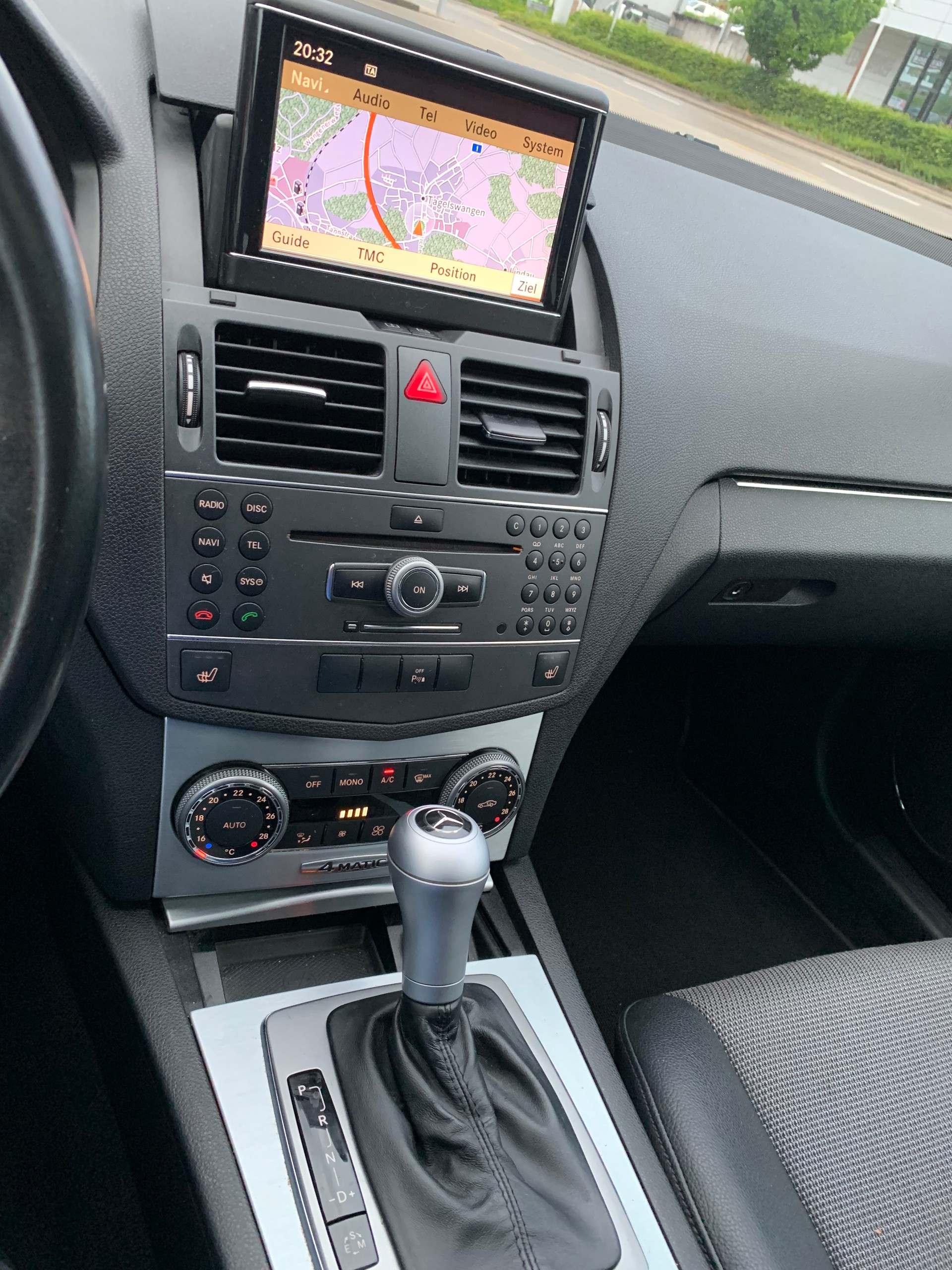 MERCEDES-BENZ C 250 CDI BlueEff. Avantgarde 4Matic 7G-Tronic-image-12