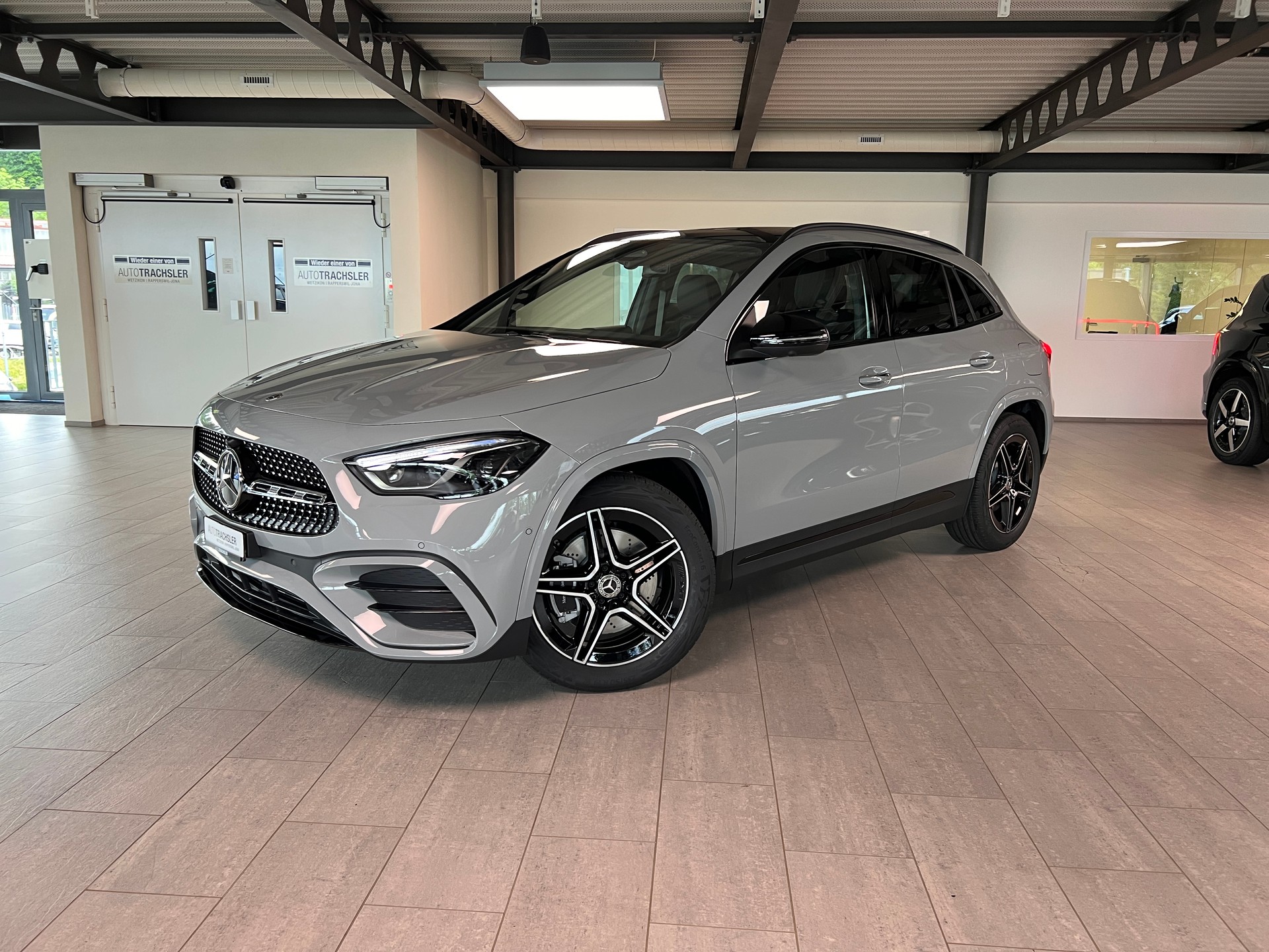 MERCEDES-BENZ GLA 250 4Matic 8G-DCT Swiss Star