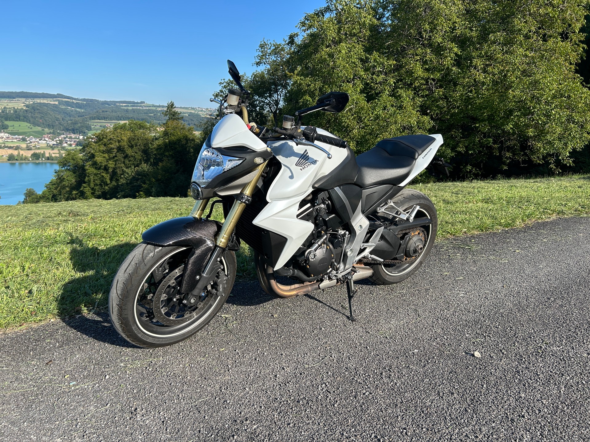 HONDA CB 1000 R ABS-image-1