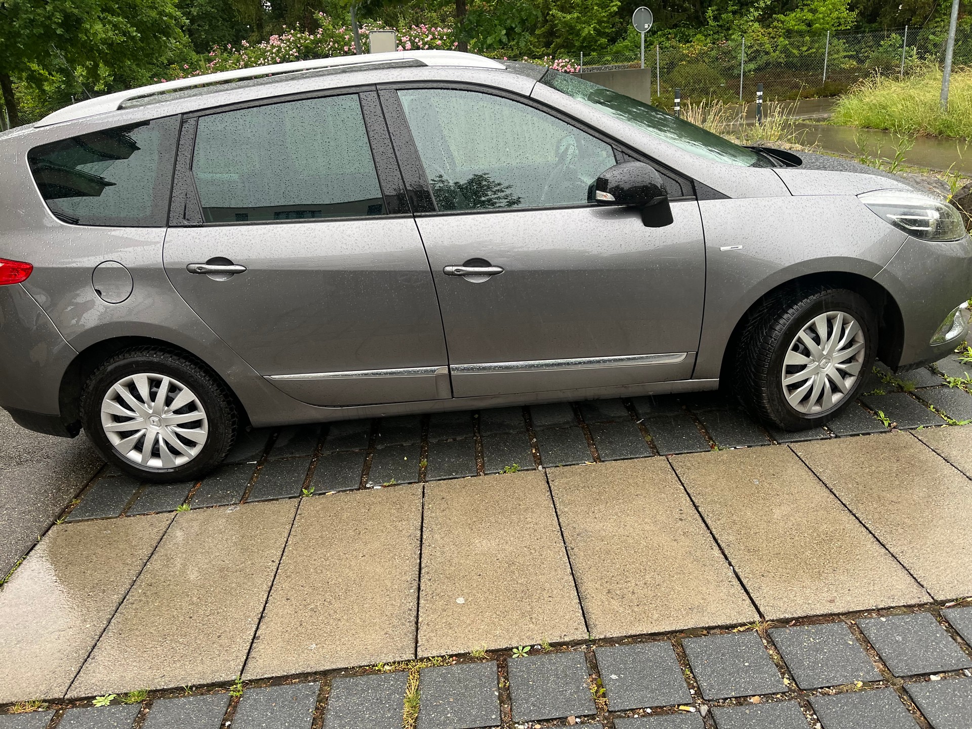 RENAULT Grand Scénic 1.5 dCi Bose-image-4