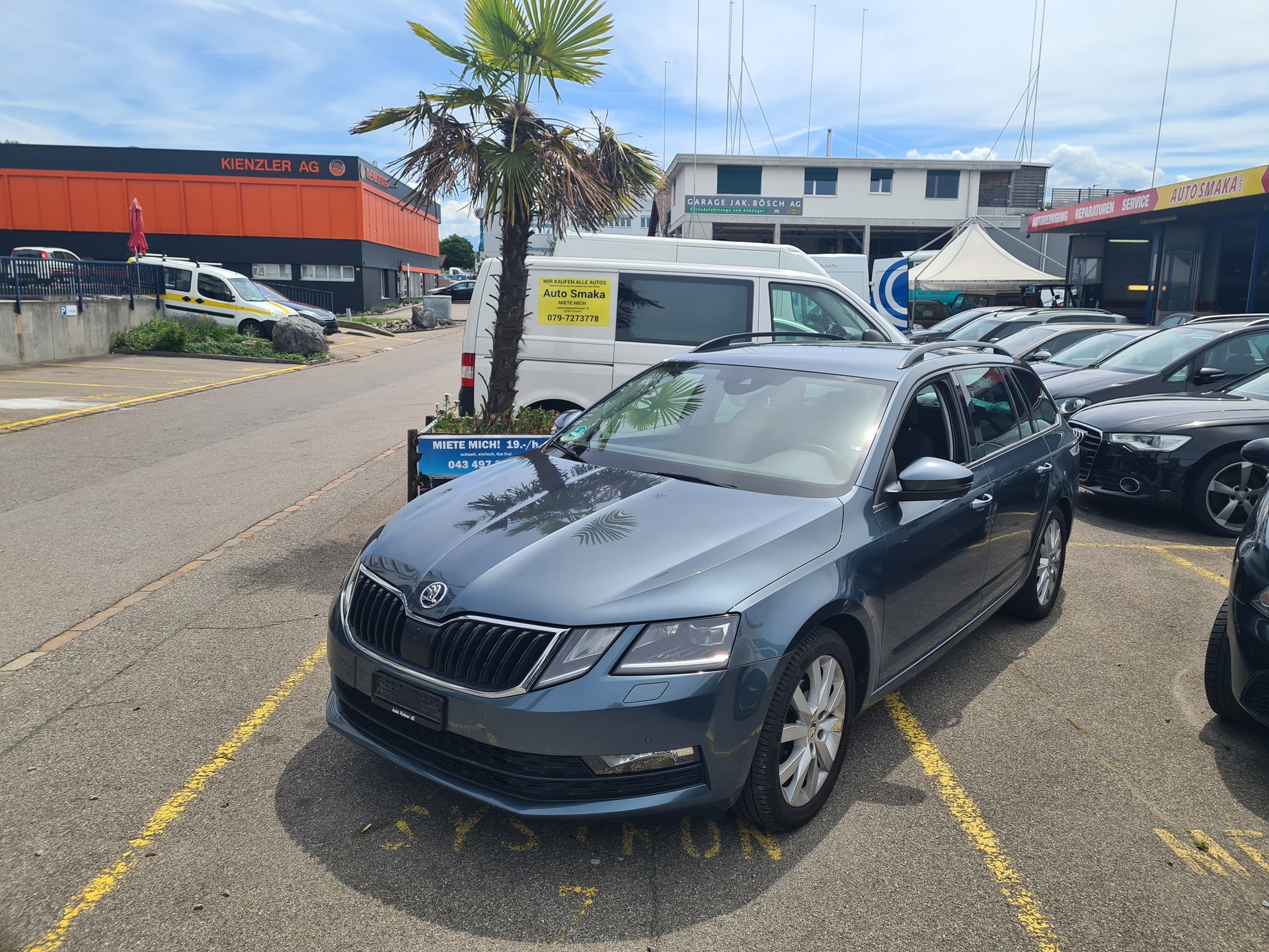 SKODA Octavia Combi 2.0 TDI Style-showroom-element-2