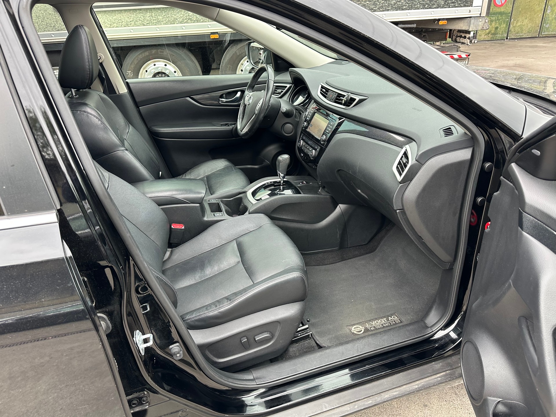 NISSAN X-Trail 1.6 dCi tekna Xtronic CVT-image-12