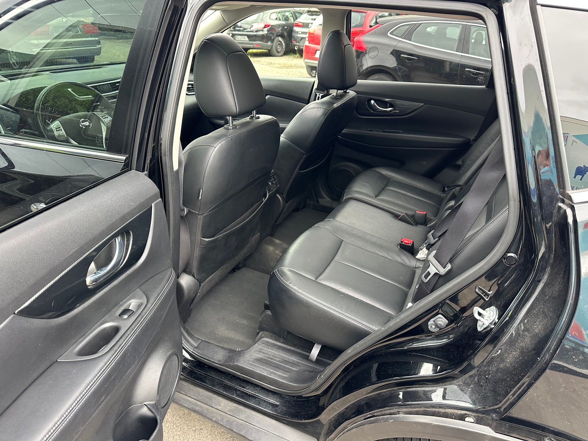NISSAN X-Trail 1.6 dCi tekna Xtronic CVT-image-9