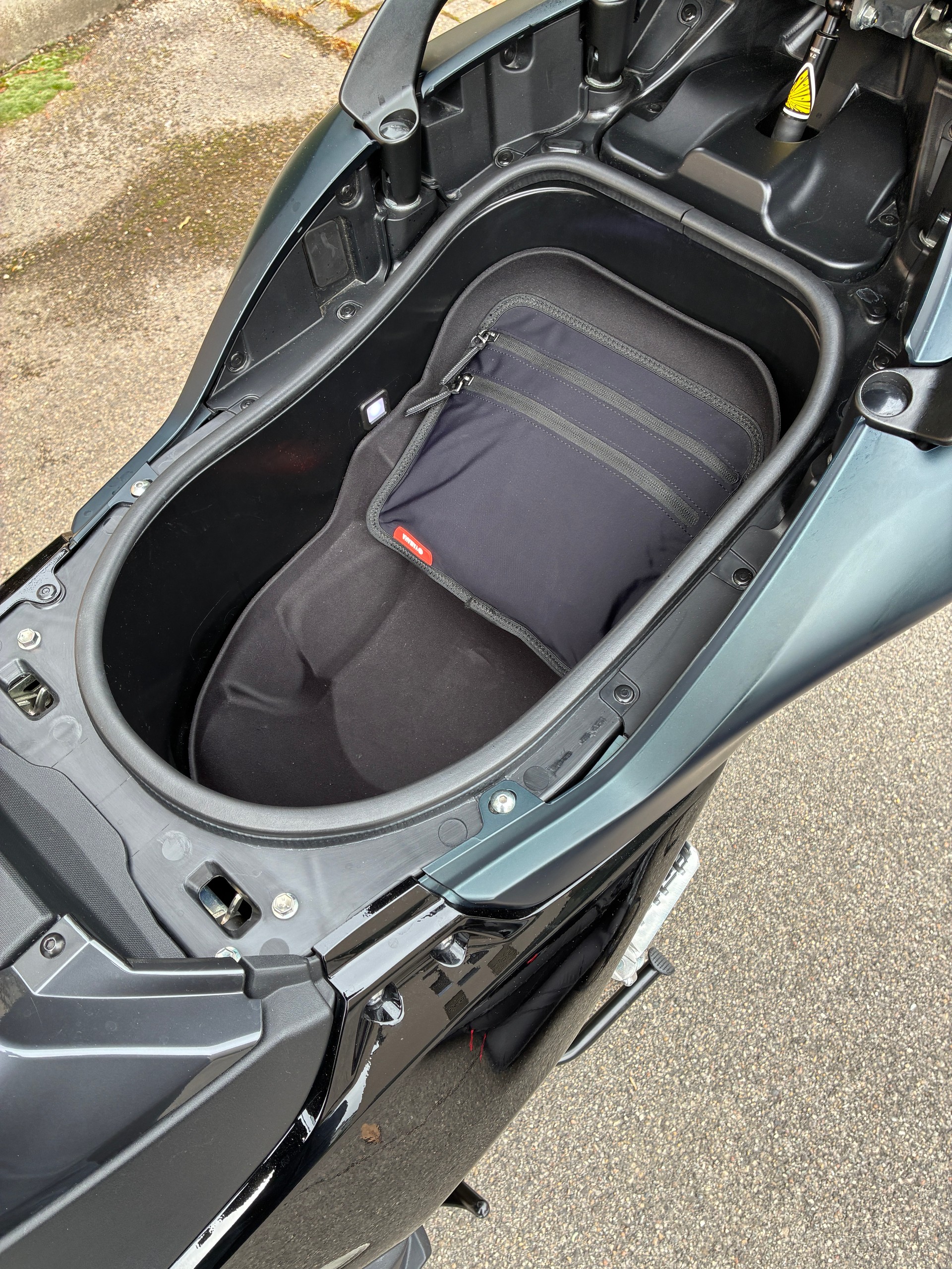 YAMAHA T-MAX Tech-Max XP 560-image-7