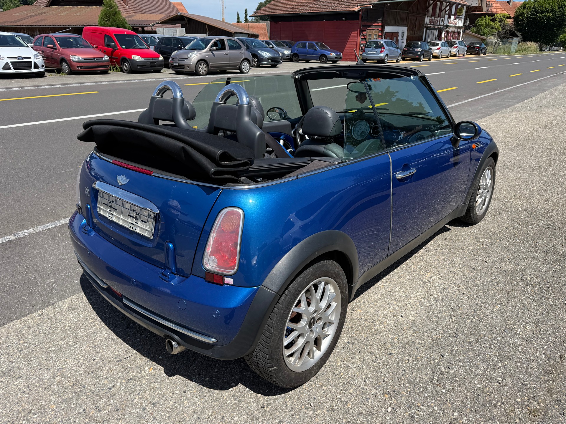 MINI Cooper Cabriolet-image-4