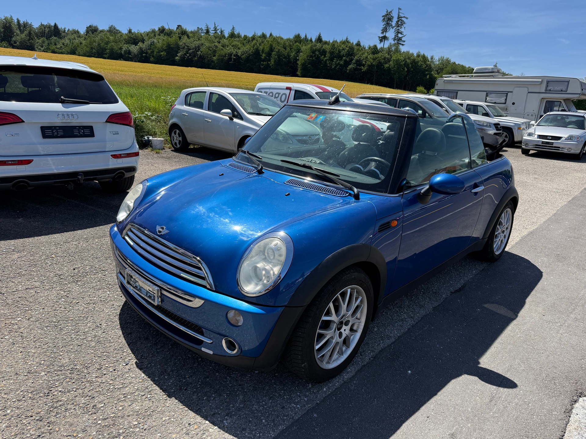 MINI Cooper Cabriolet-image-2