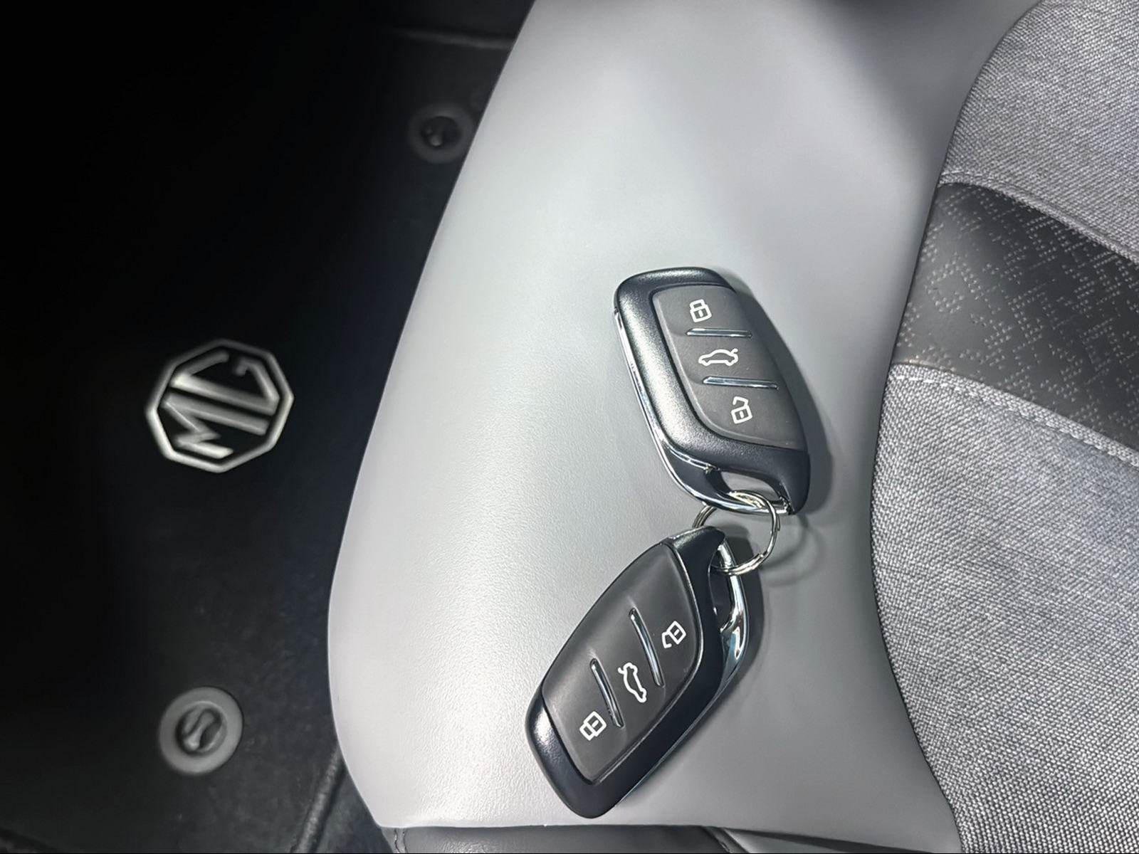 MG 4 EV 64kWh Premium-image-17