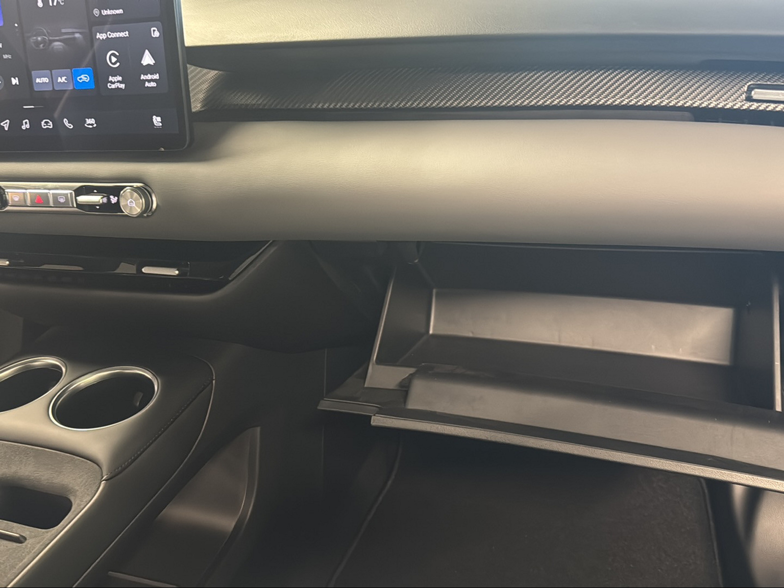 MG 4 EV 64kWh Premium-image-13