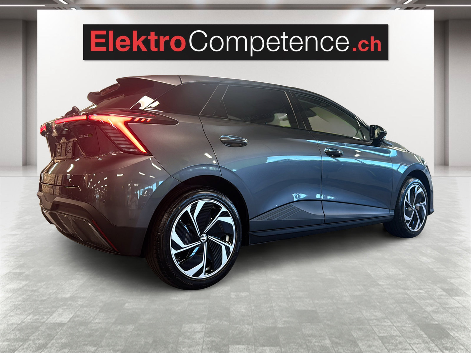 MG 4 EV 64kWh Premium-image-6