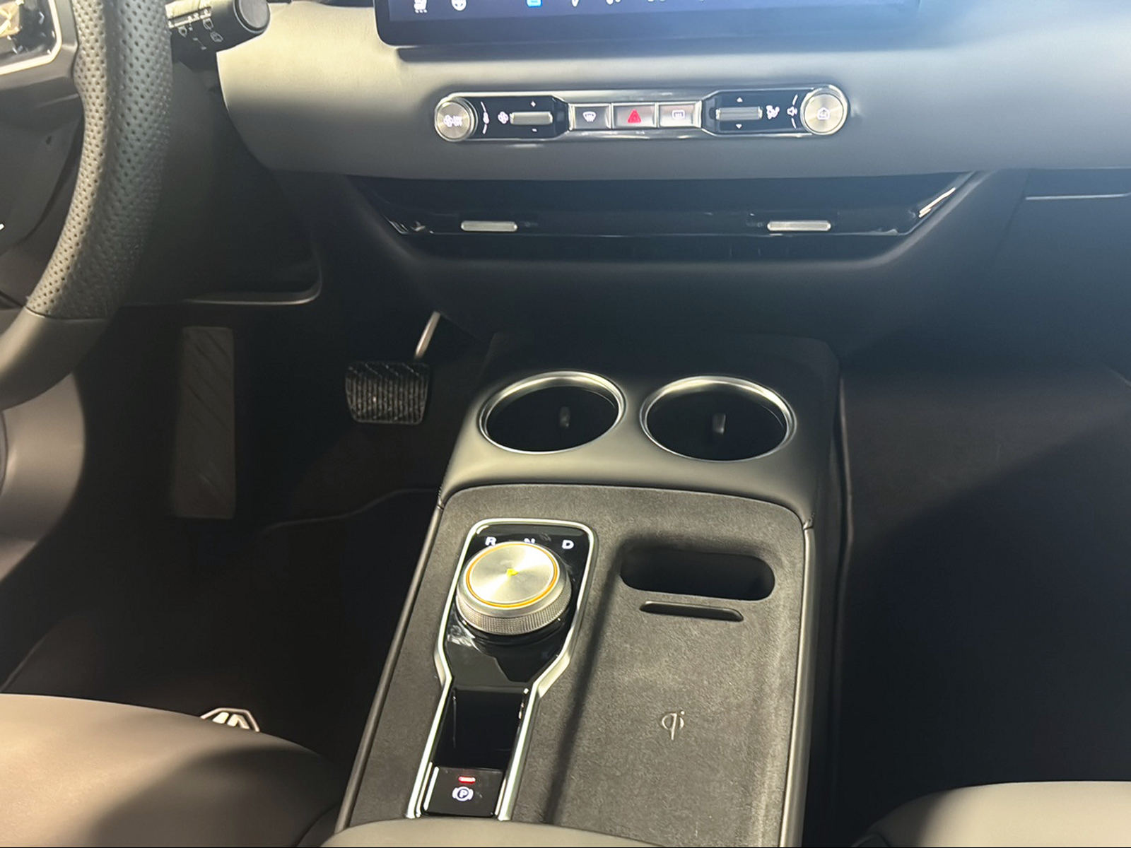 MG 4 EV 64kWh Premium-image-12