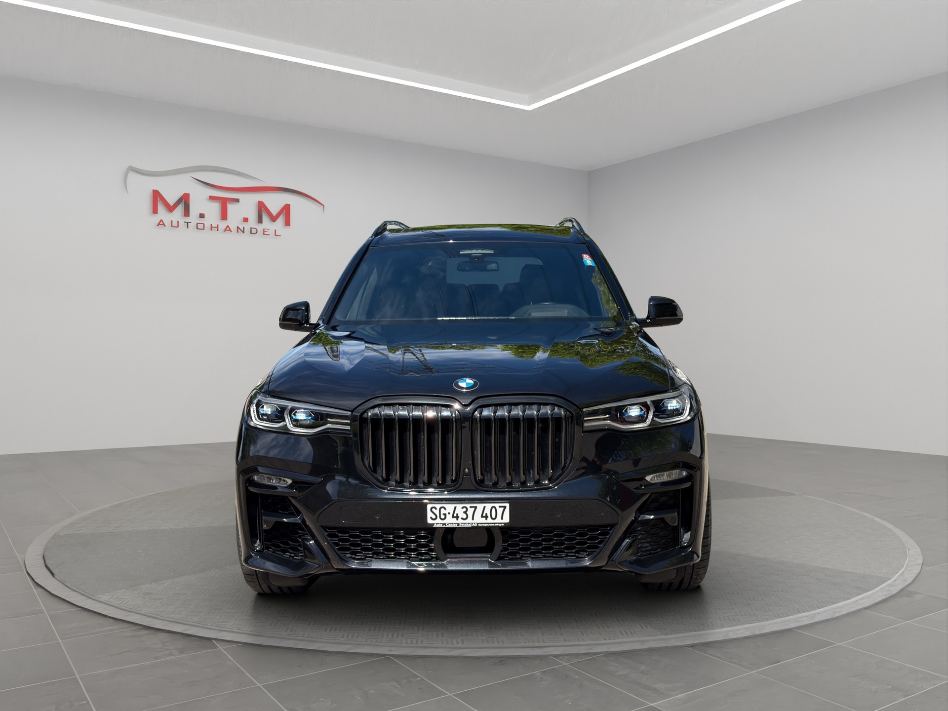 BMW X7 xDrive 48V 40d Steptronic-showroom-element-2
