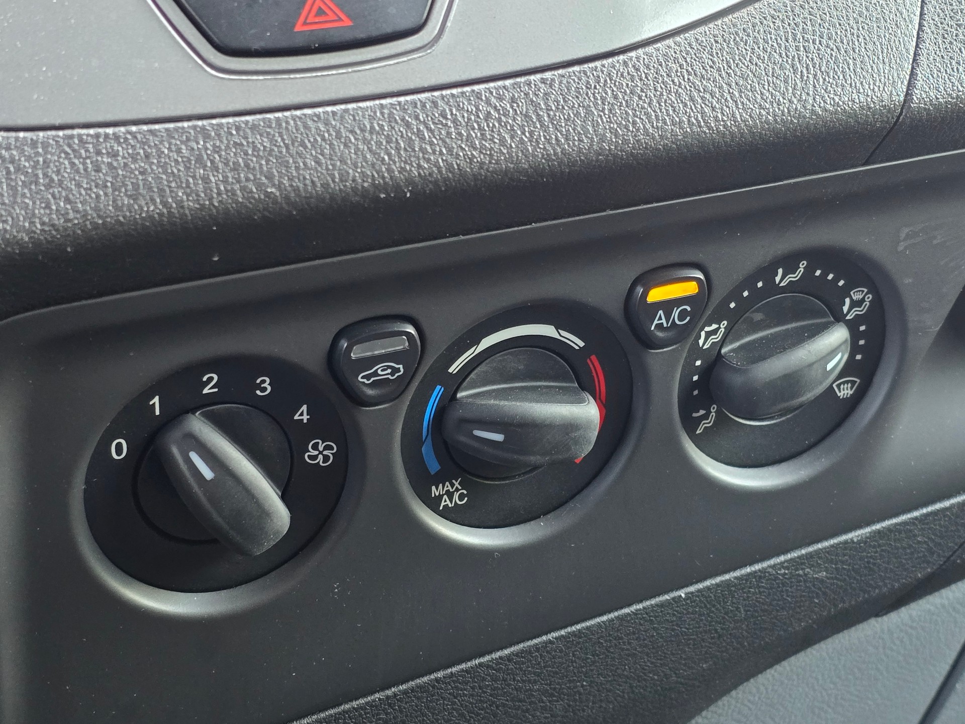 FORD Transit Custom-image-17