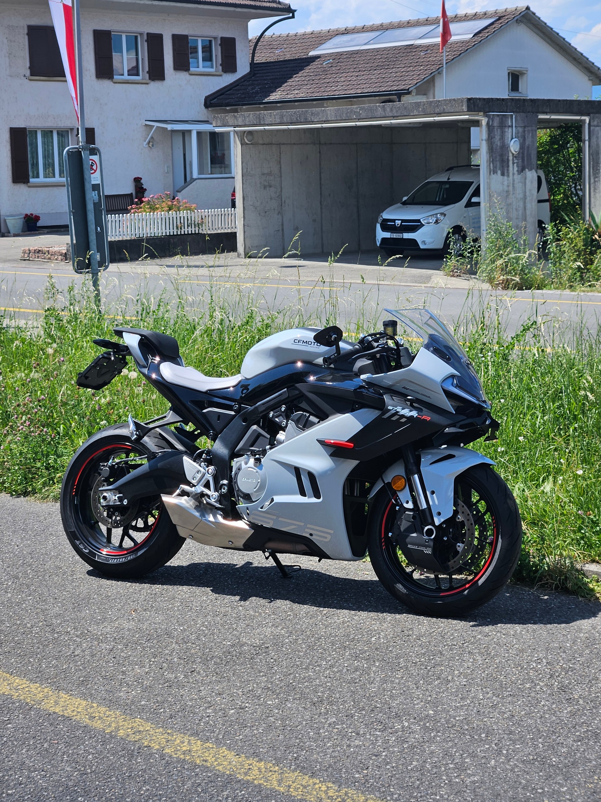 CF MOTO 675 SR-R-image-8