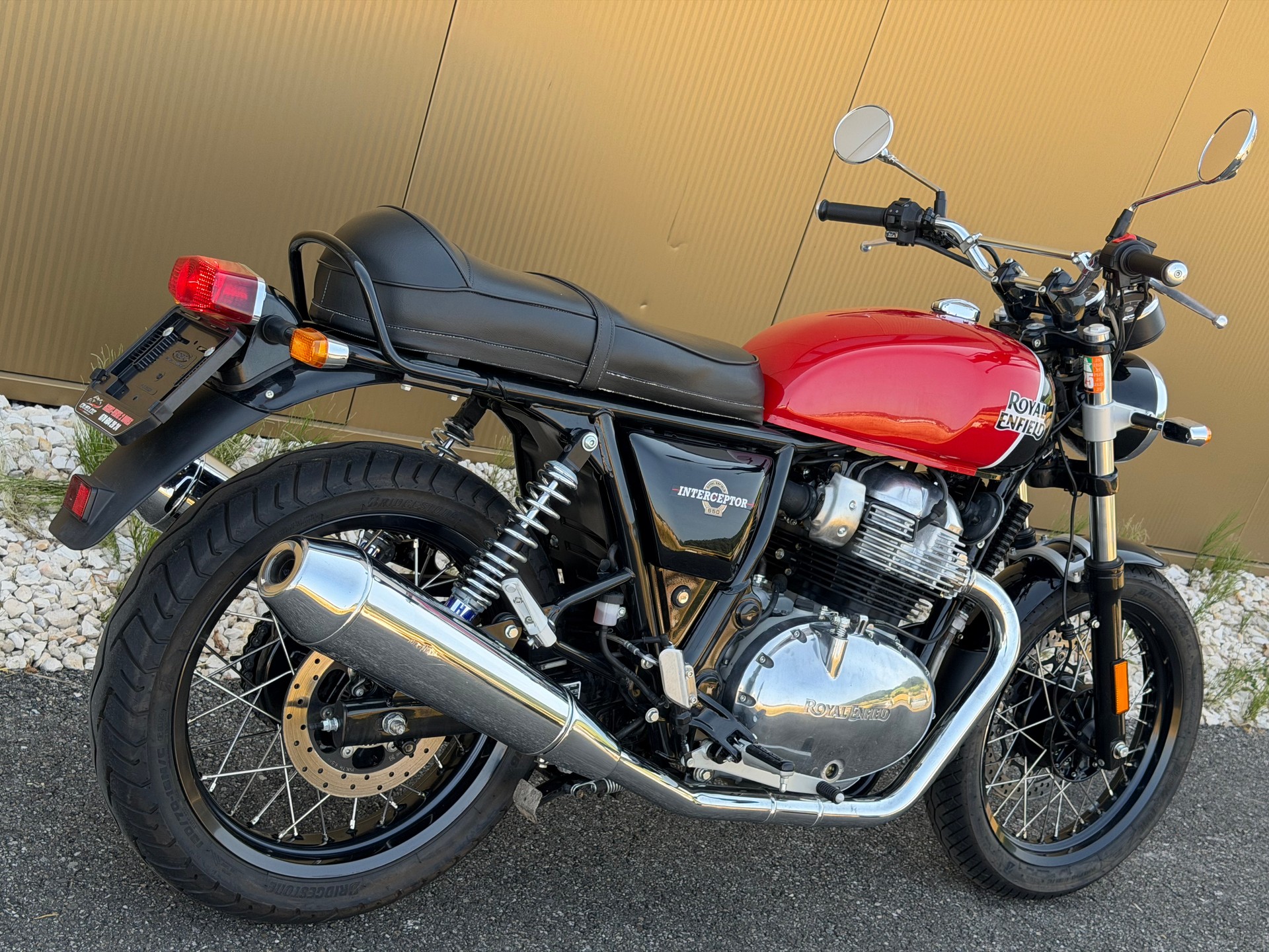 ROYAL ENFIELD Interceptor 650 Standard-image-4