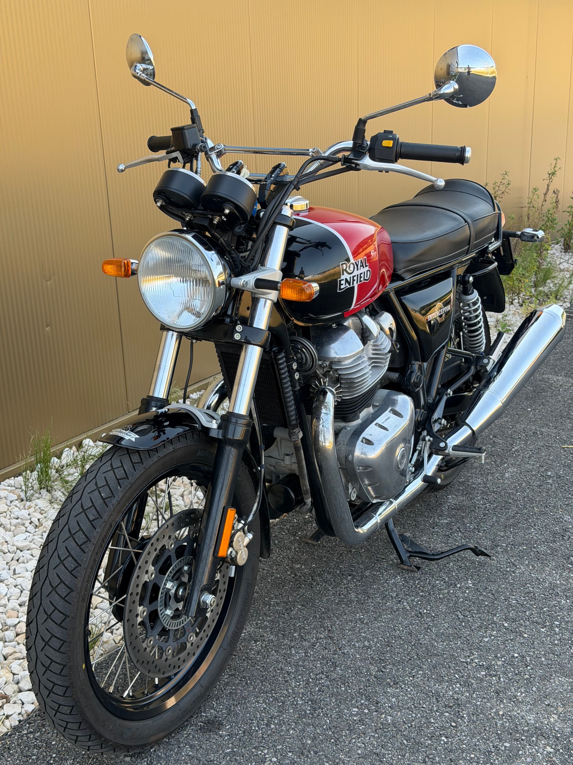 ROYAL ENFIELD Interceptor 650 Standard-image-7