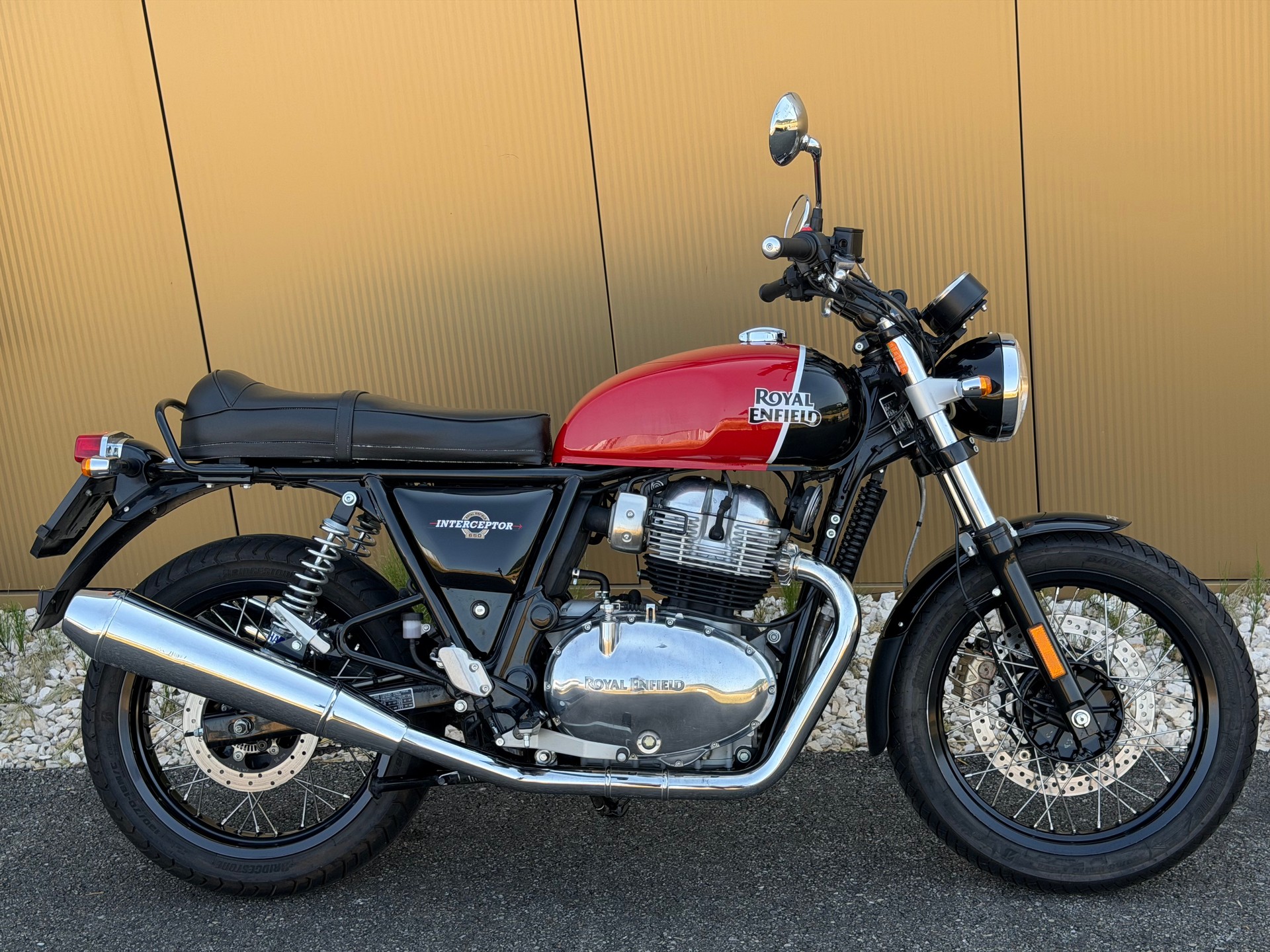 ROYAL ENFIELD Interceptor 650 Standard-image-3