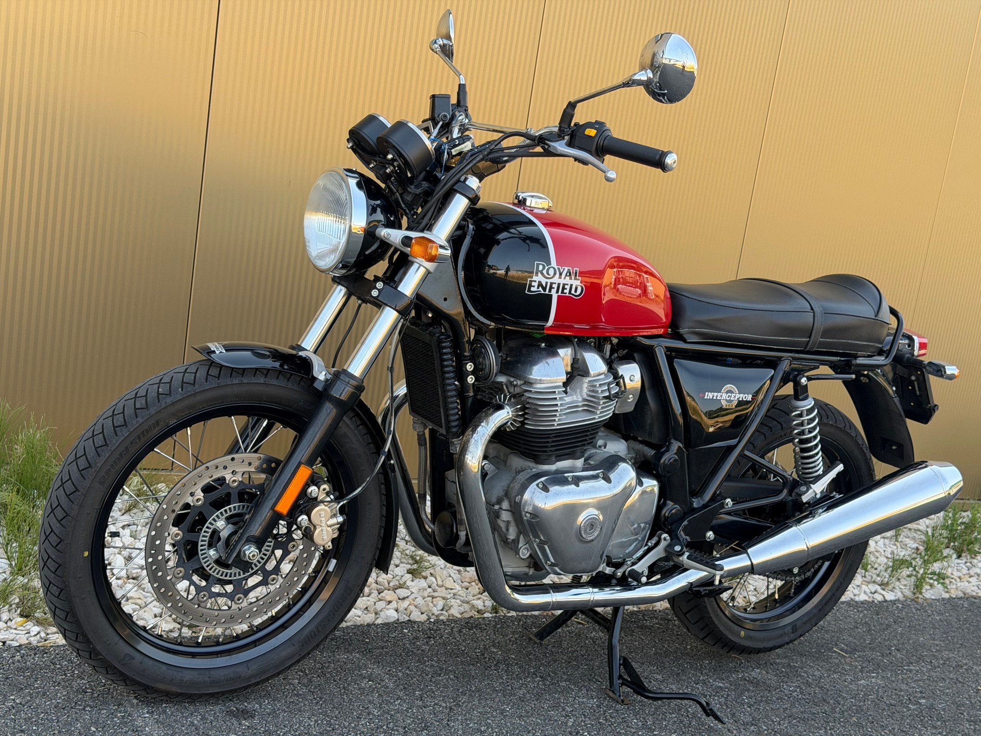 ROYAL ENFIELD Interceptor 650 Standard-image-9