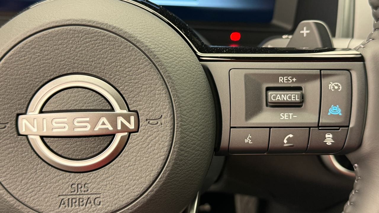 NISSAN Qashqai 1.3 DIG-T MHEV Tekna Xtronic 4x4-image-9