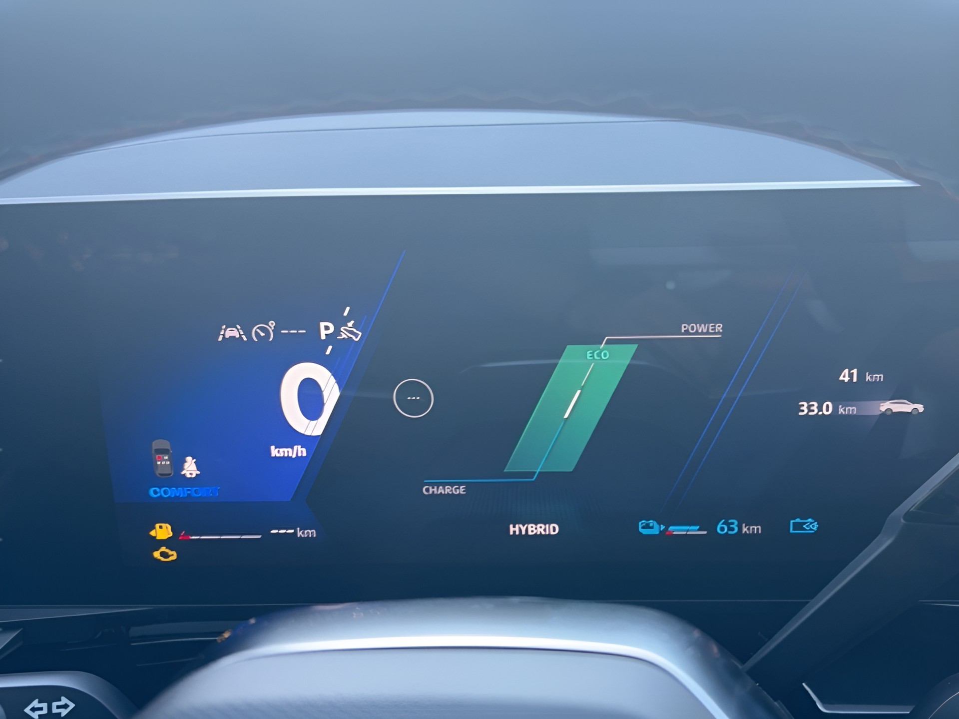 RENAULT Rafale 1.2 E-Tech Plug-in Hybrid 300 4x4 Esprit Alpine-image-15