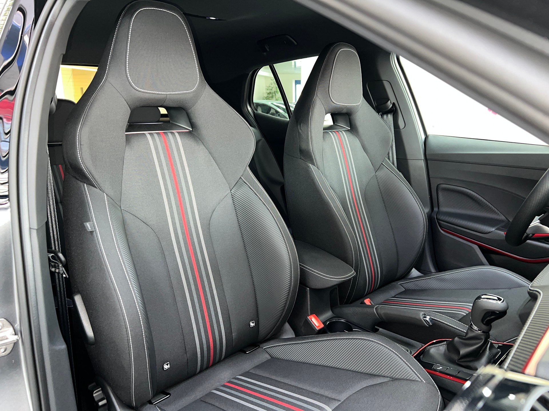 SKODA Fabia 1.5 TSI Monte Carlo DSG / 5 Jahre Garantie-image-7