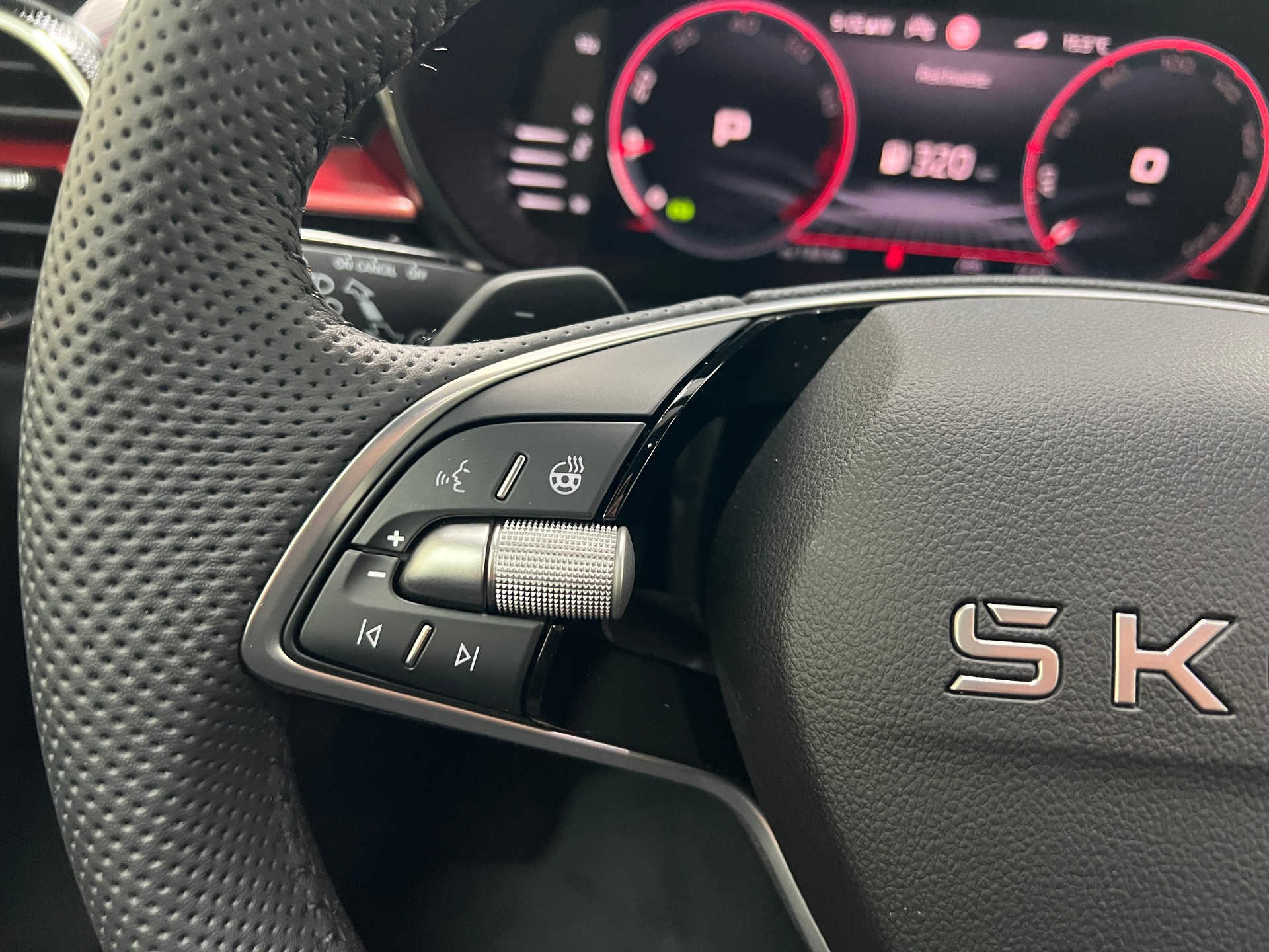 SKODA Fabia 1.5 TSI Monte Carlo DSG / 5 Jahre Garantie-image-13