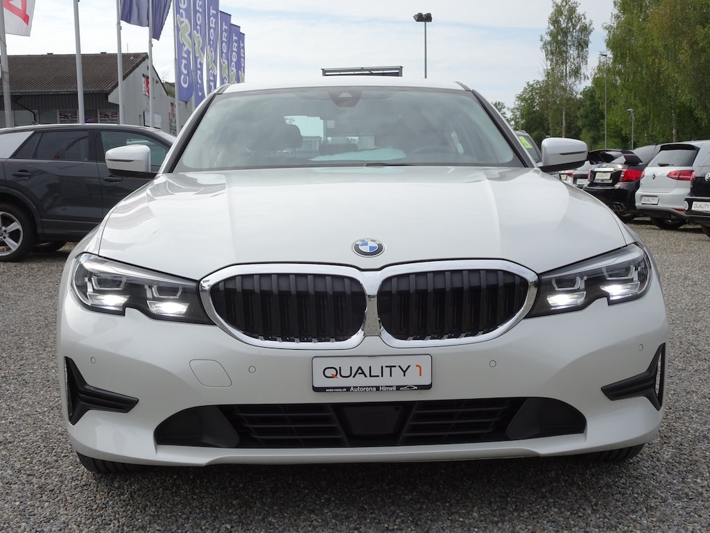 BMW 318d Steptronic-showroom-element-1