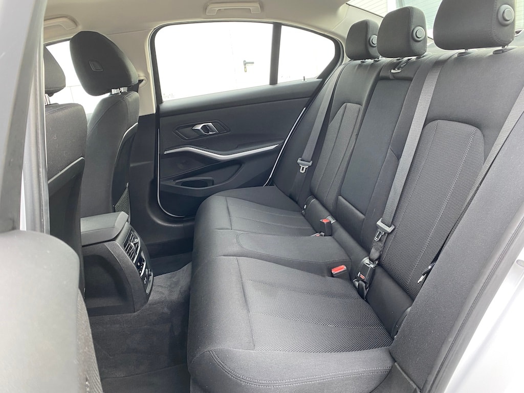 BMW 318d Steptronic-image-13