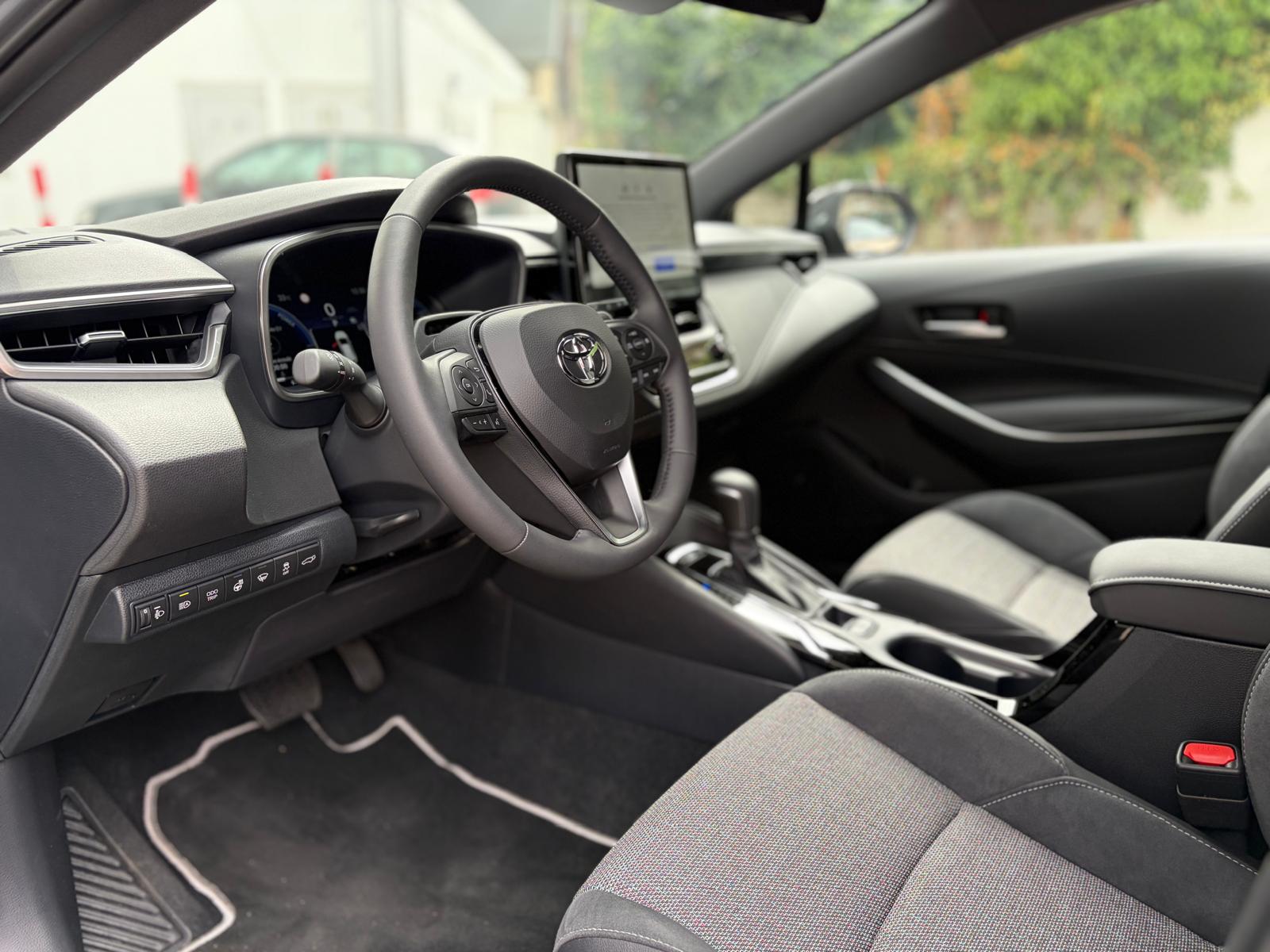 TOYOTA Corolla Touring Sports 1.8 HSD Trend e-CVT-image-8