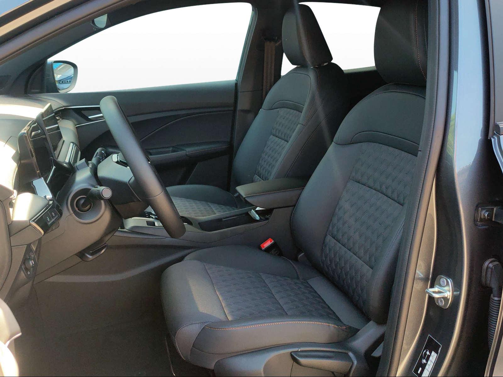 MG 3 1.5 Hybrid Luxury-image-8
