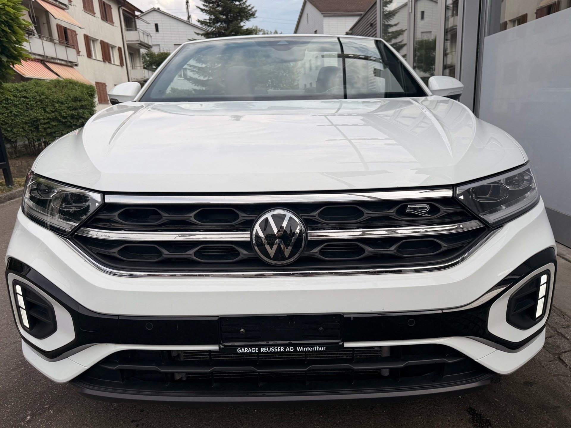 VW T-Roc CABRIOLET 1.5 TSI 150PS R-LINE *** ANHÄNGEKUPPLUNG ***-showroom-element-1