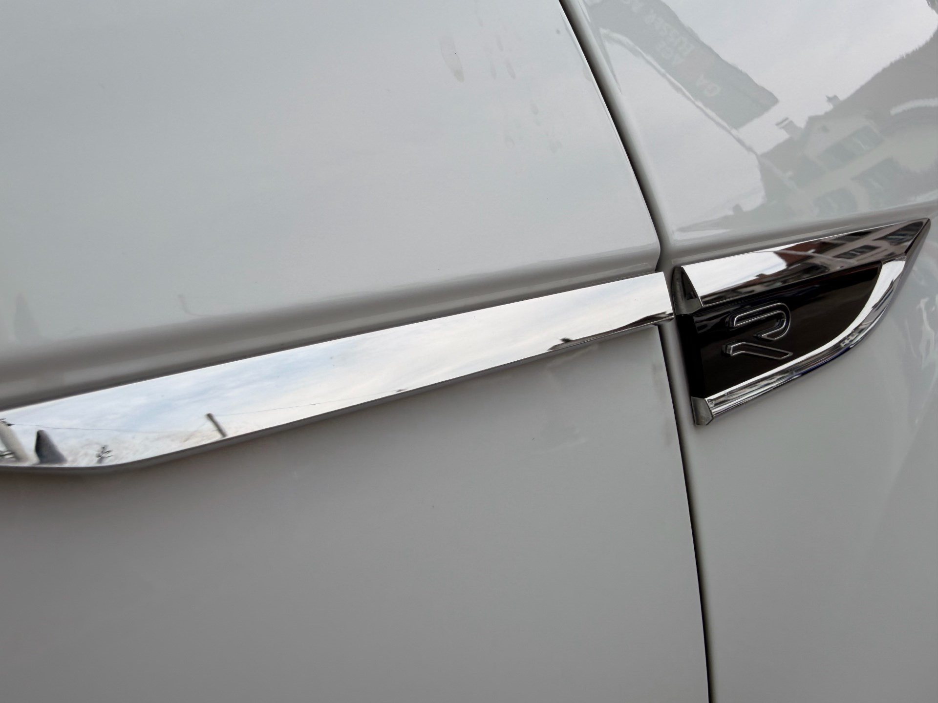 VW T-Roc CABRIOLET 1.5 TSI 150PS R-LINE *** ANHÄNGEKUPPLUNG ***-image-28