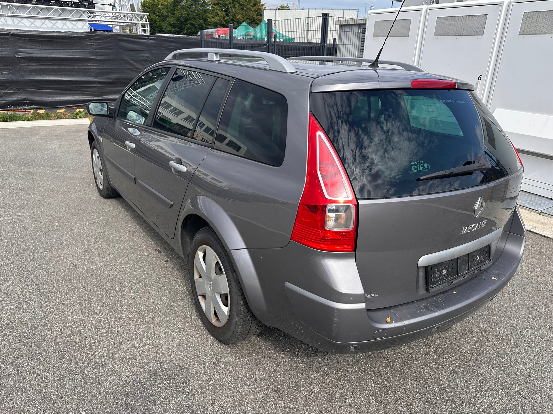 RENAULT Mégane Break 2.0 16V Expression Automatic-image-5