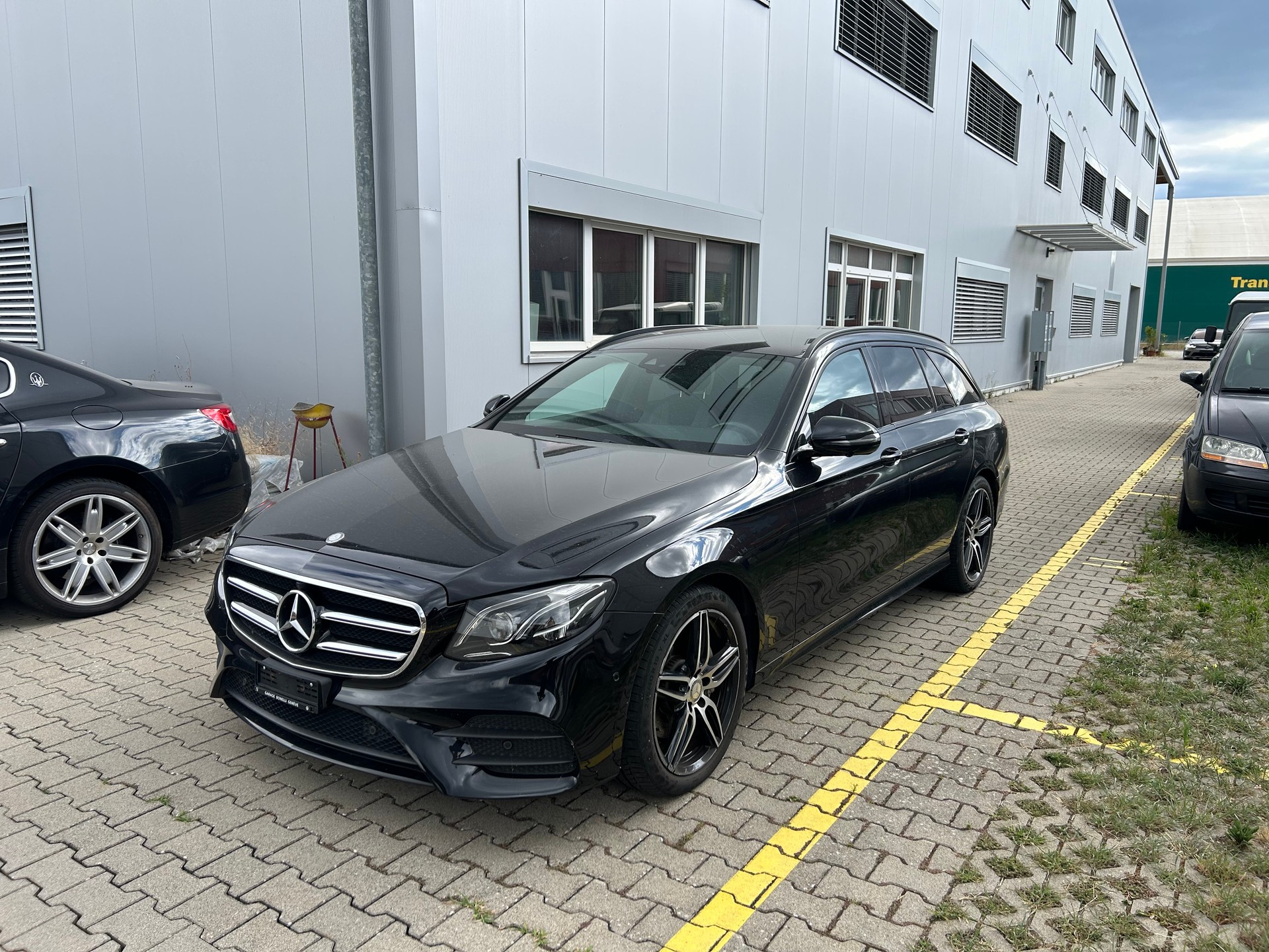 MERCEDES-BENZ E 220 d AMG Line 9G-Tronic