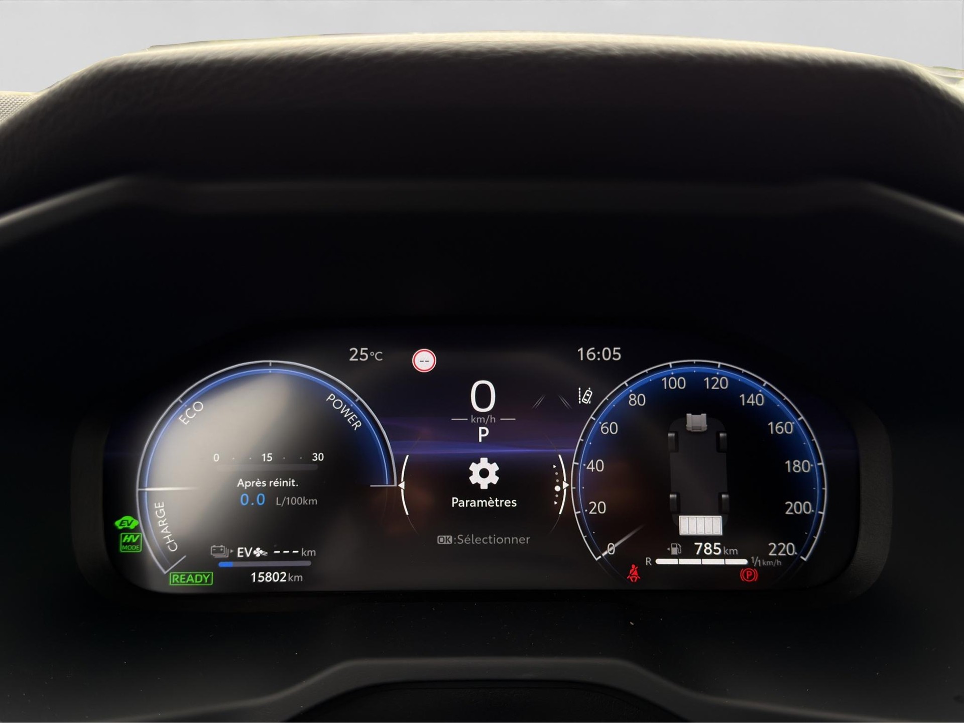TOYOTA RAV4 2.5 Plug-In-Hybrid GR Sport-showroom-element-3