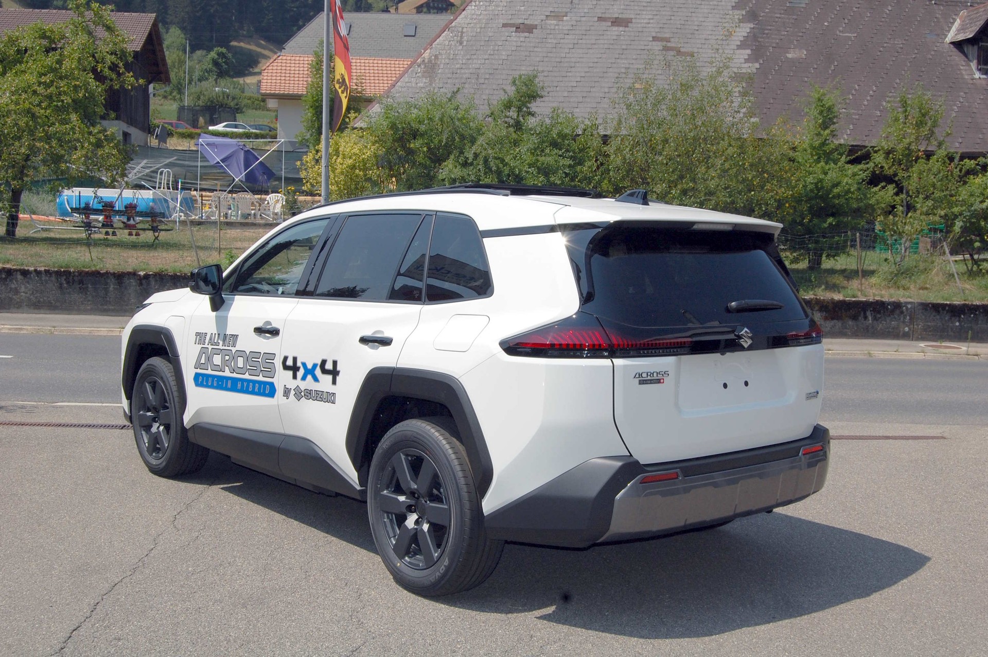 SUZUKI Across 2.5 Plug-in-Hybrid Compact Top E-CVT-image-5