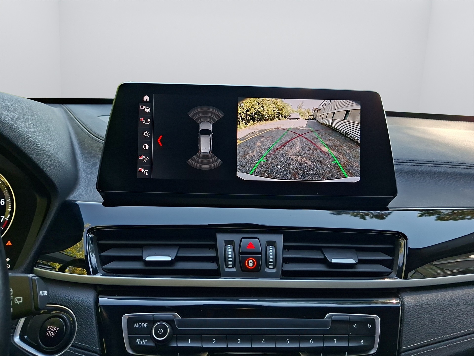 BMW X1 xDrive 25e Fleet Edition Steptronic-image-17