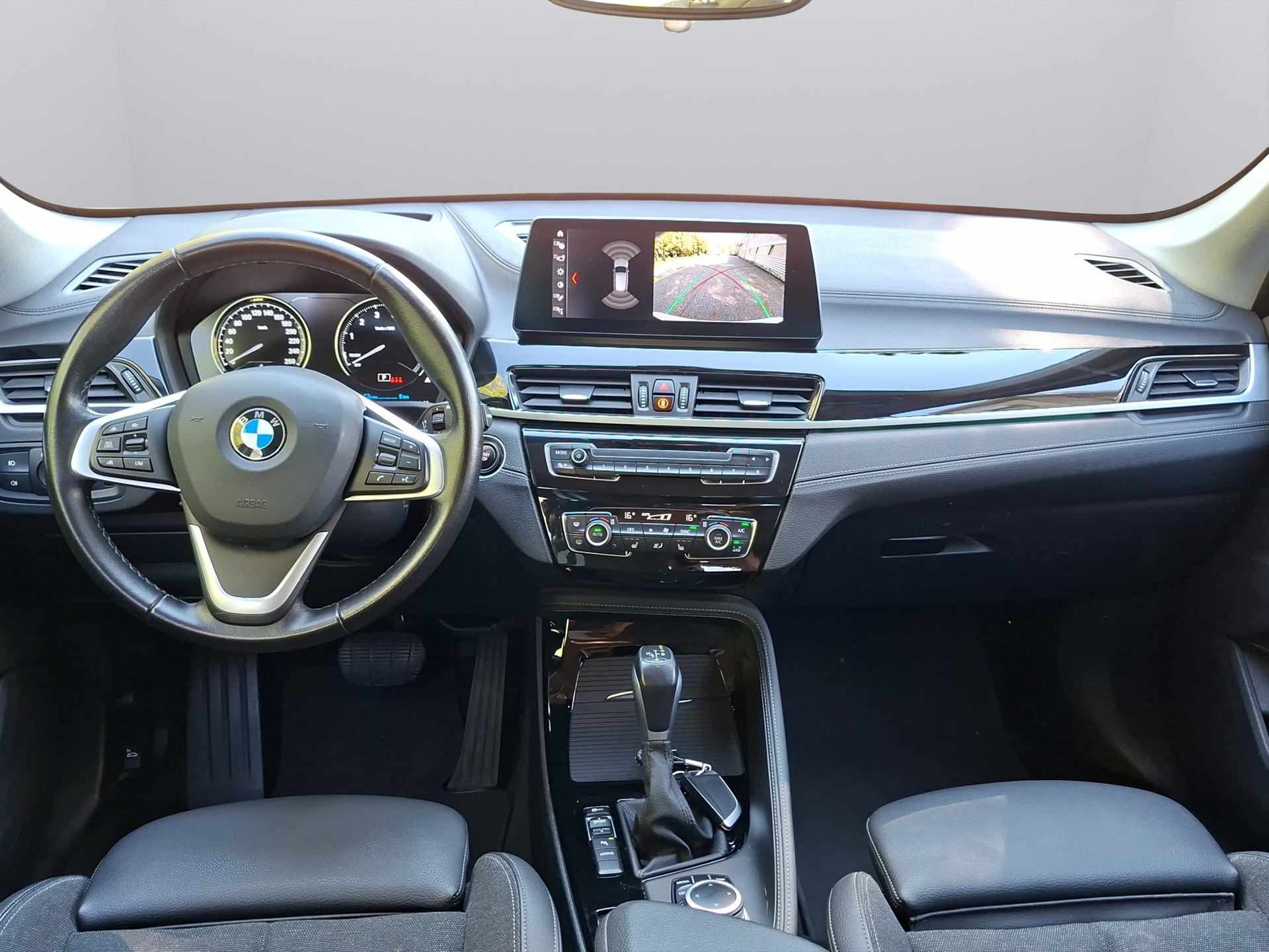 BMW X1 xDrive 25e Fleet Edition Steptronic-image-9