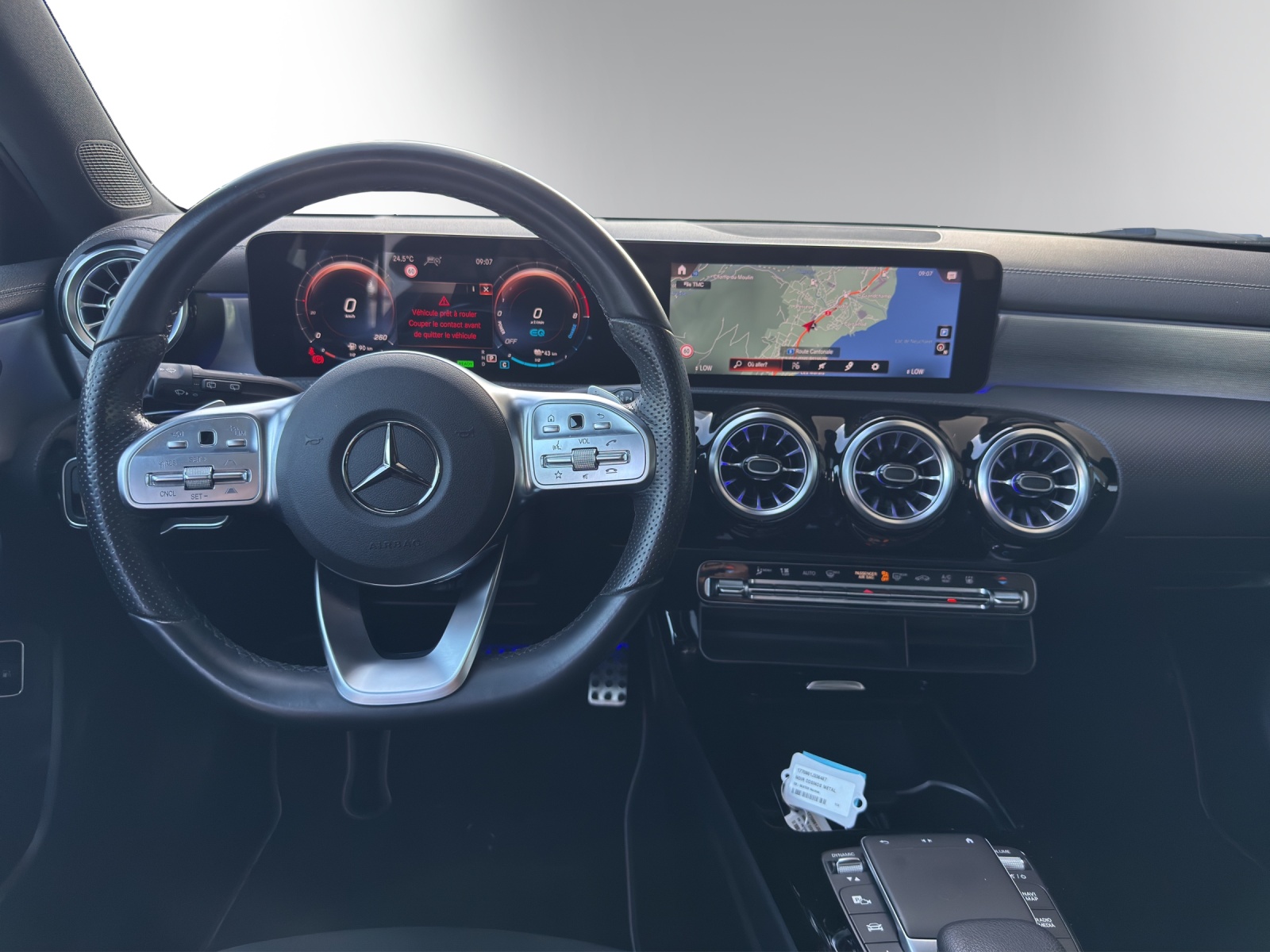 MERCEDES-BENZ A 250e AMG Line-image-11