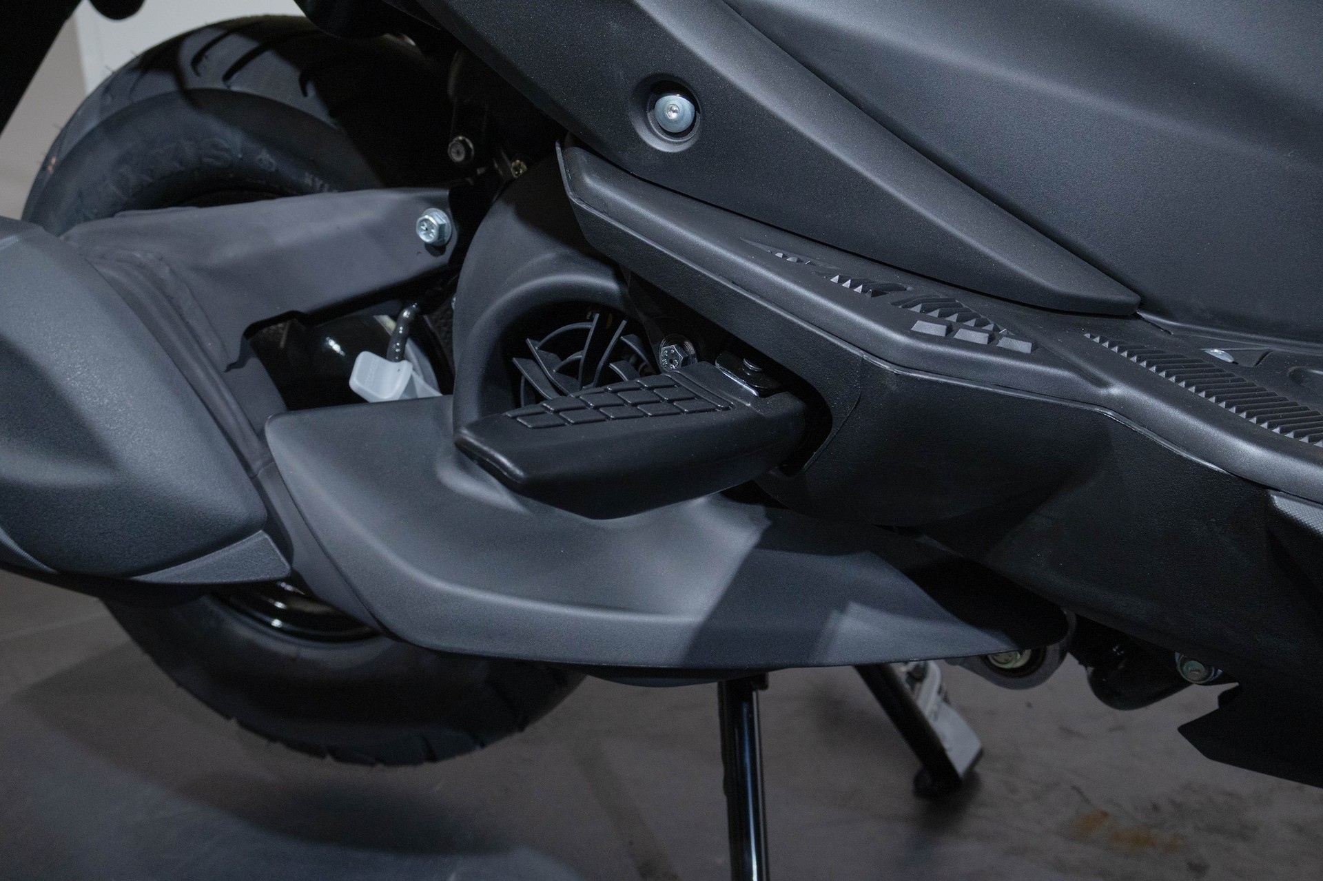 YAMAHA RayZR-image-14